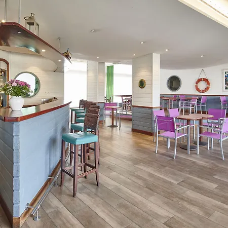 Bleues Le Grand Large 3* ביאריץ