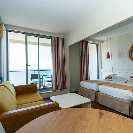 Bleues Le Grand Large אתר נופש ביאריץ