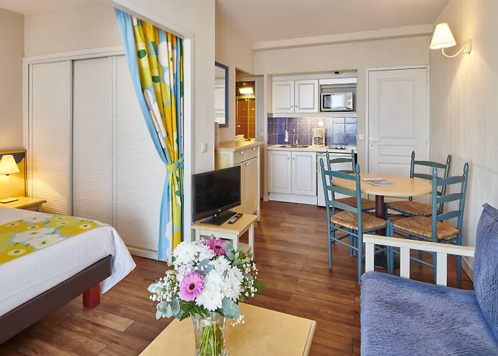 Bleues Le Grand Large 3*