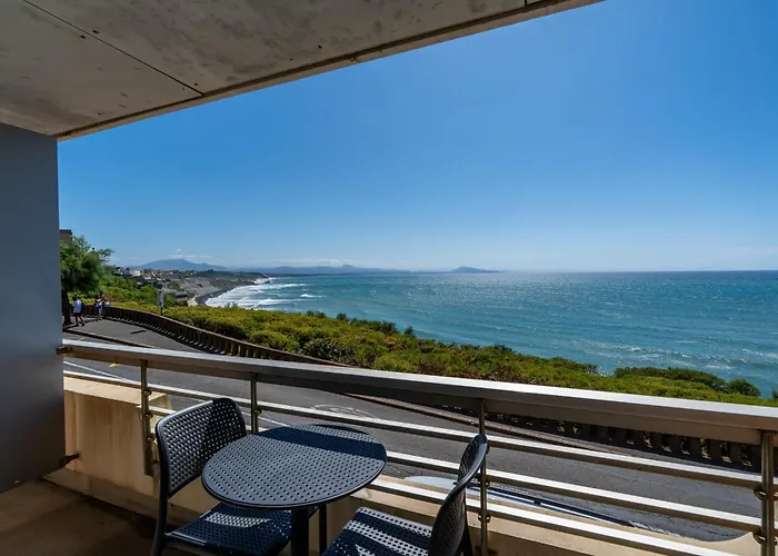 Bleues Le Grand Large Resort Biarritz